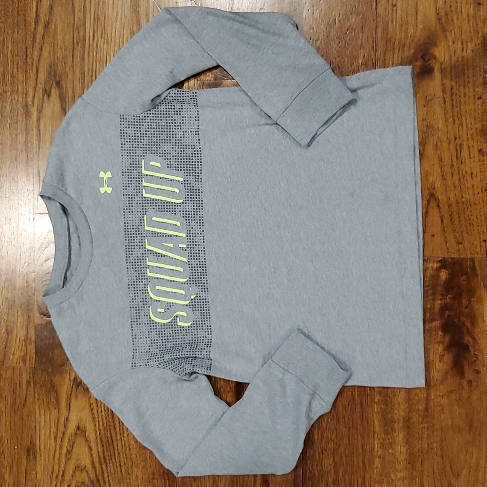 Boys Under Armour Heatgear gray graphic print shirt size XS